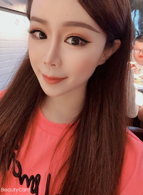 清纯主播网红小茜